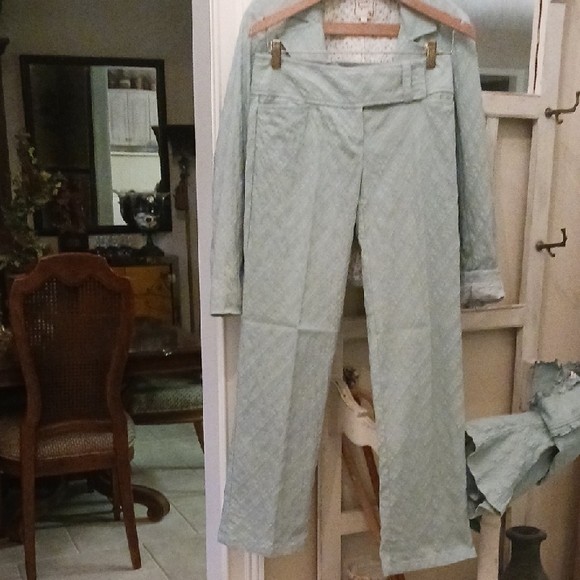 Nanette Lepore Adorable Aqua Suit; Jacket, Skirt, Flared Pant - Picture 7 of 16